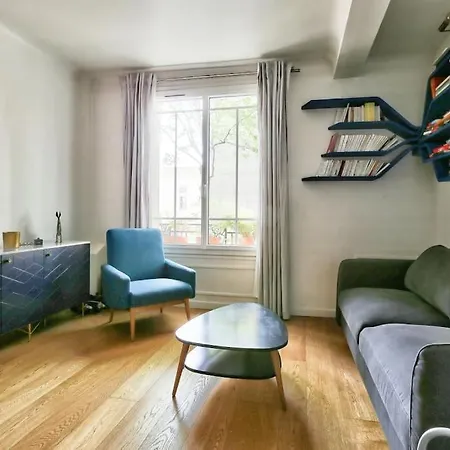 Chic Buttes Chaumont Apartment Paris